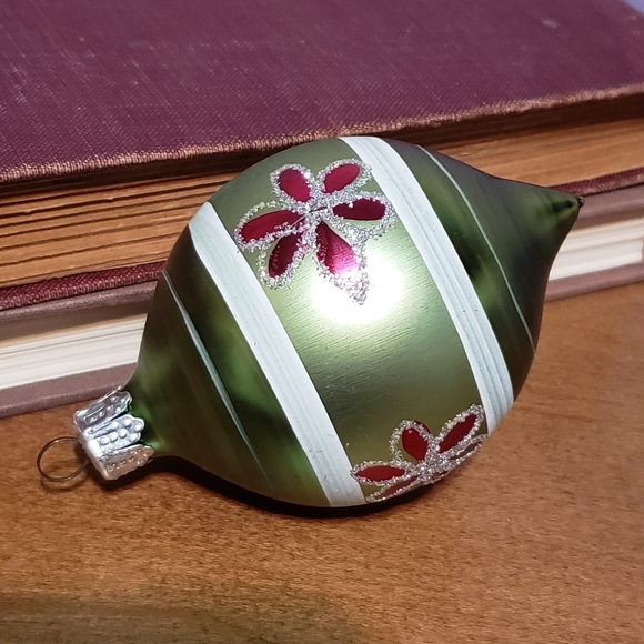 Vintage Mercury Glass Indent Christmas Ornament Green - Picture 10 of 10